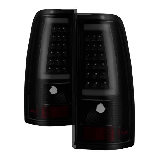 Bild von xTune Chevy Silverado 150025003500 99 - 02 Version 3 Tail Lights Black Smoke ALT - ON - CS99V3 - LBLED - BSM